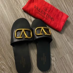 Valentino Garavani sandels